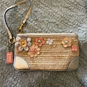Coach Straw Wristlet Clutch Purse Ivory Pink Peach Gold Leather